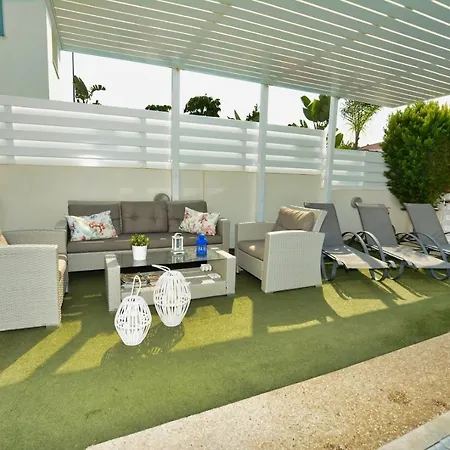 Вилла Island Villas Cyprus - 018 - Just In 10 Minutes' Walk Away From The Beach Паралимни