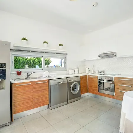 Island Villas Cyprus - 018 - Just In 10 Minutes' Walk Away From The Beach Vila Paralimni