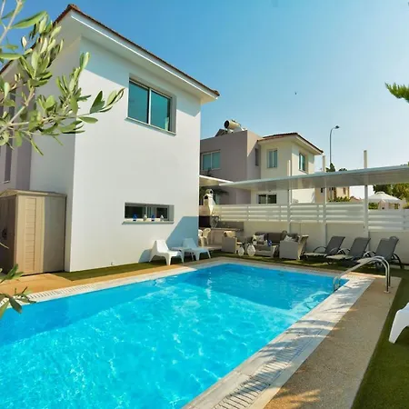 Island Villas Cyprus - 018 - Just In 10 Minutes' Walk Away From The Beach Paralimni